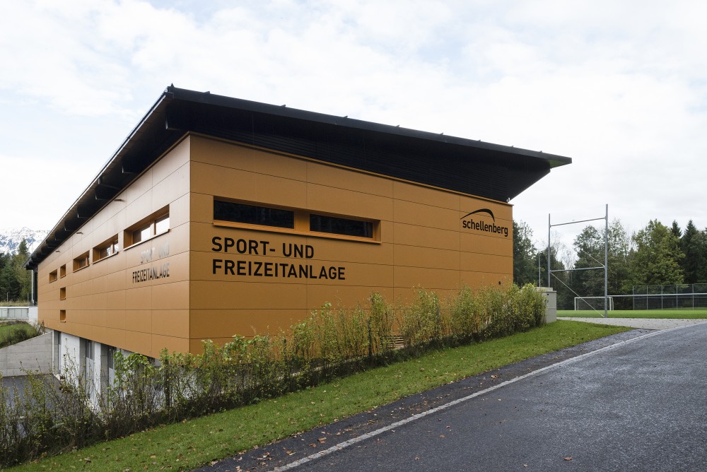 Neubau Sportgebäude, Schellenberg 2012