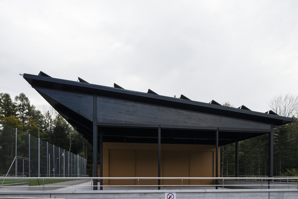 Neubau Sportgebäude, Schellenberg 2012