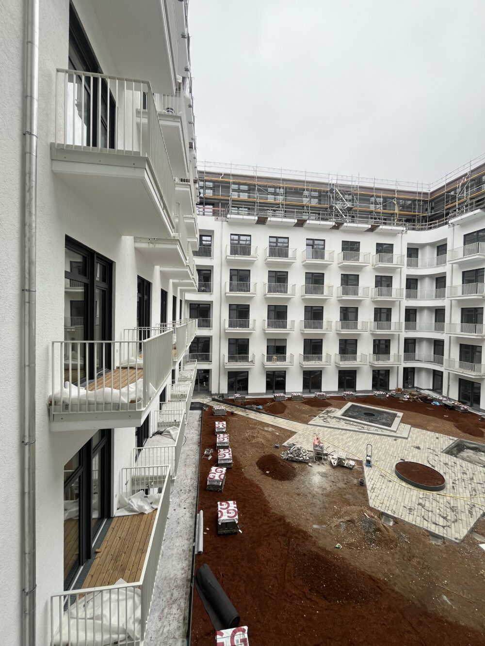 Umbau und Umnutzung einer Wohnanlage, München 2018-2026